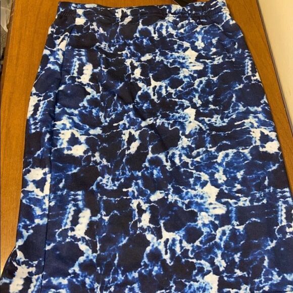 NWT pretty little thing tye dye skirt size 8 - Picture 4 of 4